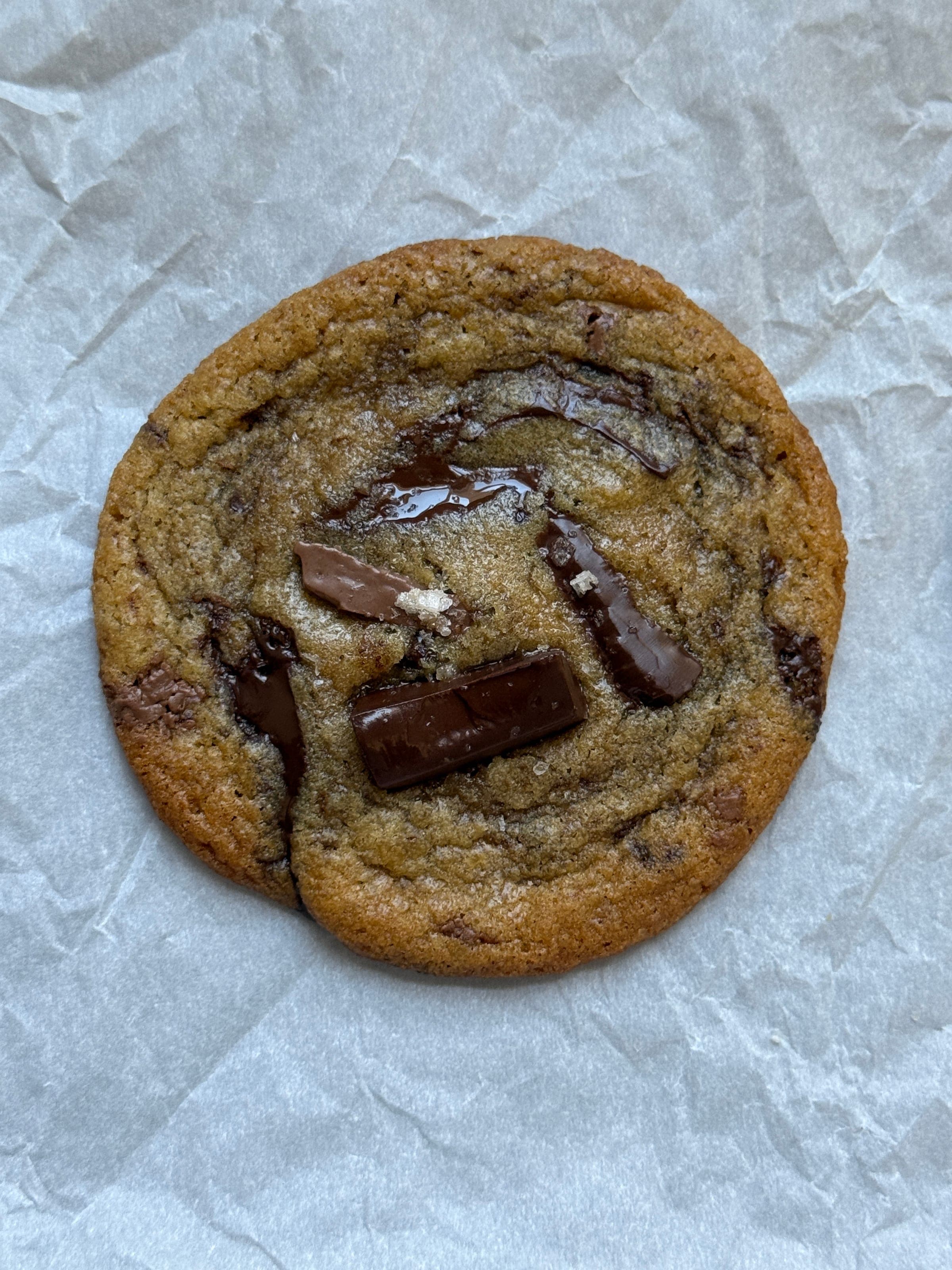 (6) brown butter chocolate chip cookies