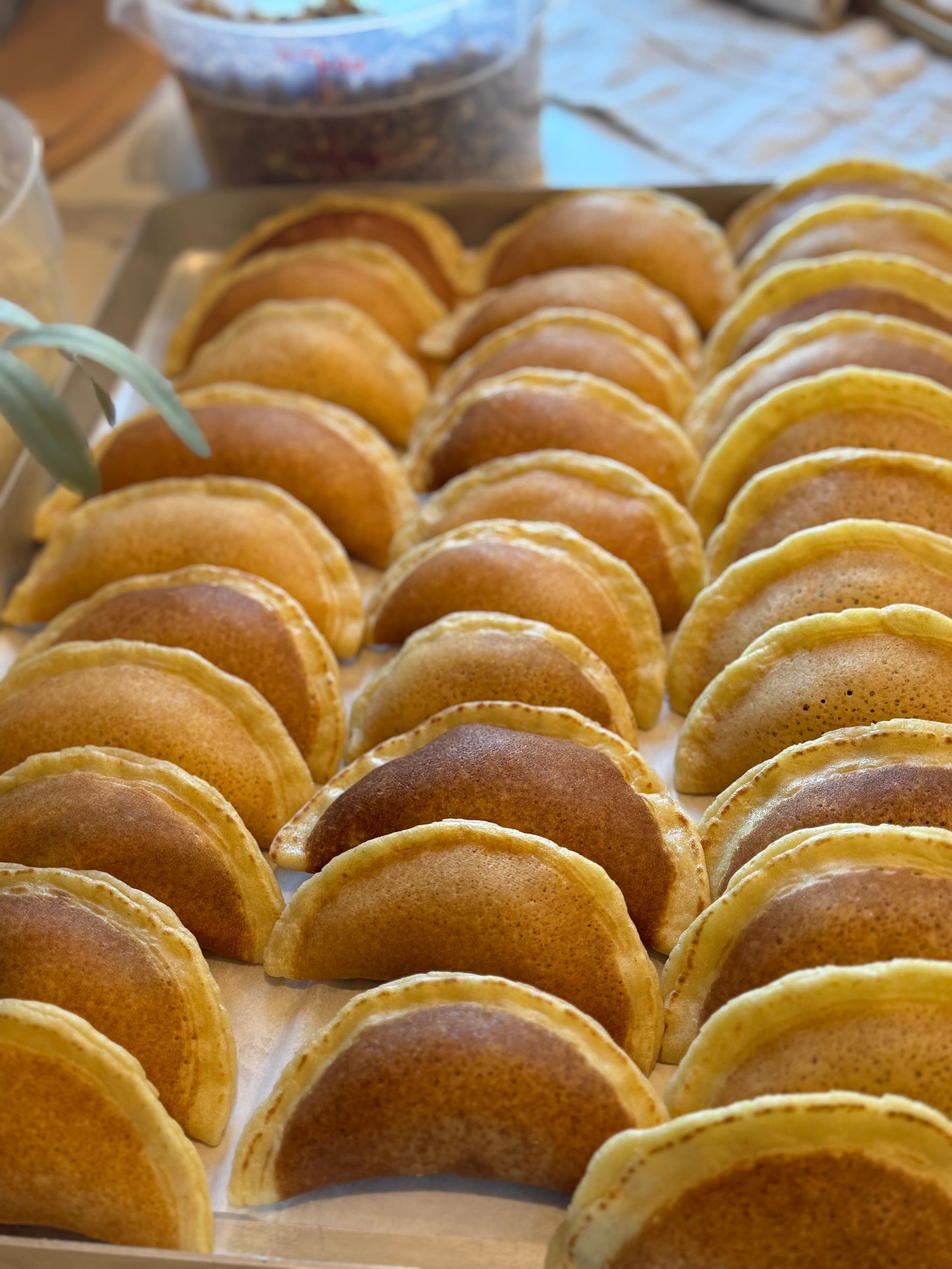 Stuffed qatayef