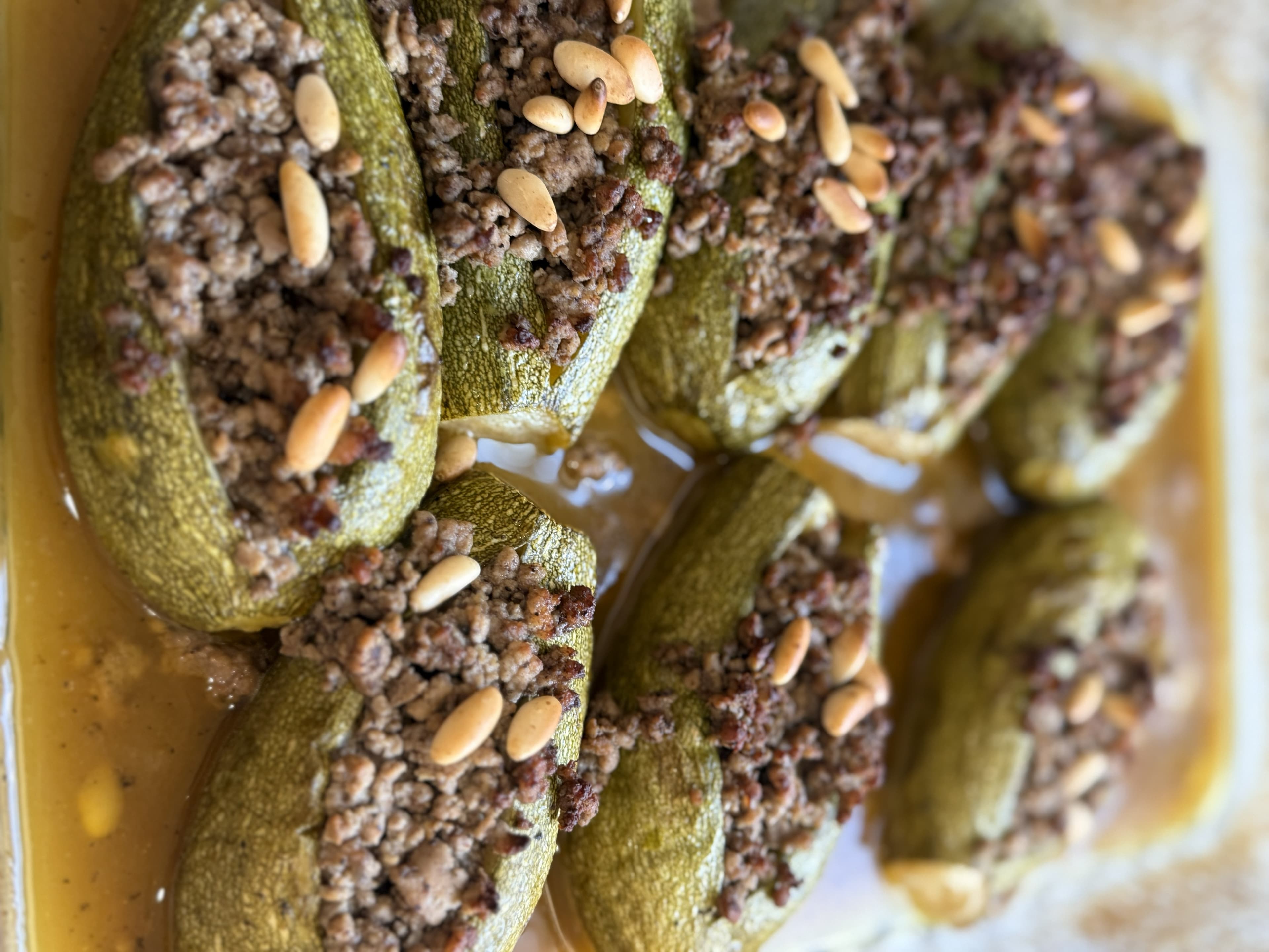 ablama-–-baby-zucchini-spiced-meat-and-tangy-sauce-image-1